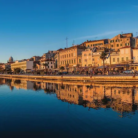 Apartment Lovely In *